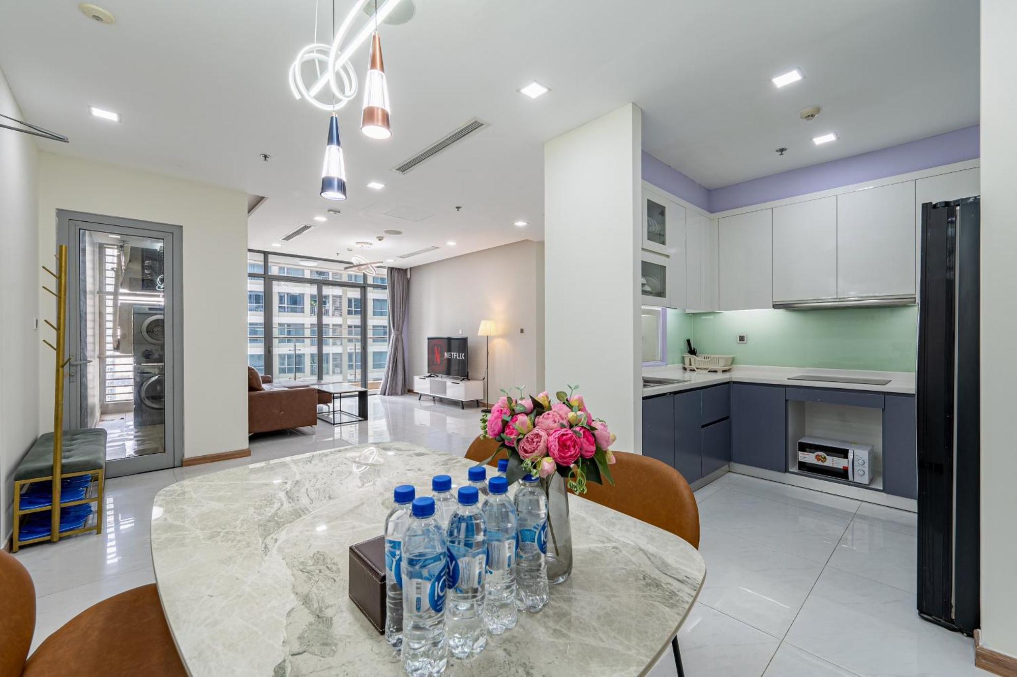 Apartment In Landmark-vinhome Park By Yen Ho Chi Minh City